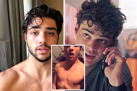 Noah Centineo se masturbando